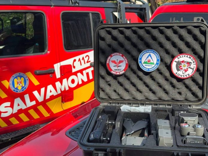 O autospecială de teren 4x4, complet echipată pentru intervenții rapide și eficiente, la Salvamont Râșnov