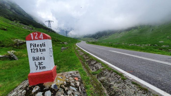 Mâine, traficul pe Transfăgărășan se închide, pentru realizarea unui spot publicitar