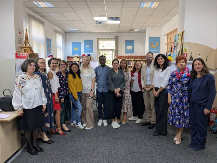 Maraton de idei cu tema „Integrarea migranților și refugiaților prin inițiative și activități culturale comunitare locale în bibliotecă”, la Biblioteca franceză