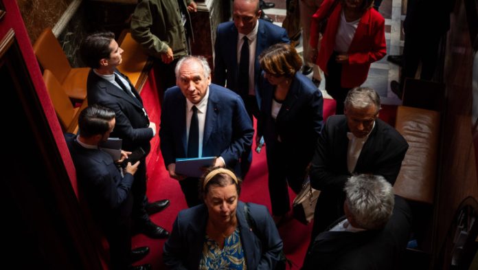 Criză în Franța. Guvernul condus de Francois Bayrou a picat. Macron pierde al patrulea premier în 20 de luni 