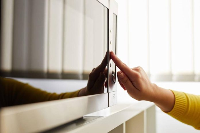 De reținut: 15 alimente pe care nu ar trebui să le reîncălzești niciodată la microunde