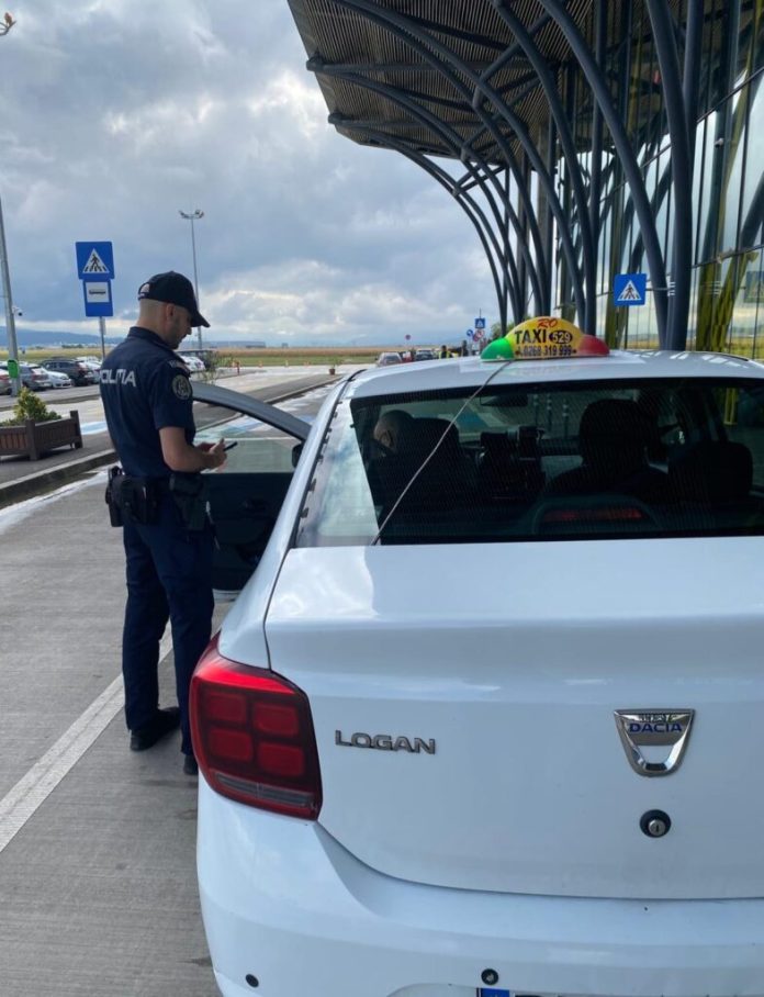 Razie în zona Aeroportului Brașov – Ghimbav: poliția a vetrificat taxiurile și autoturismele de ride-sharing