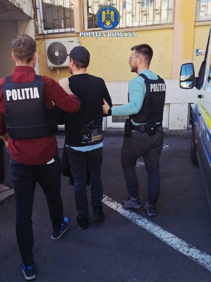 Un cetățean moldovean, dat în urmărire internațională, se ascundea într-un imobil din Brașov