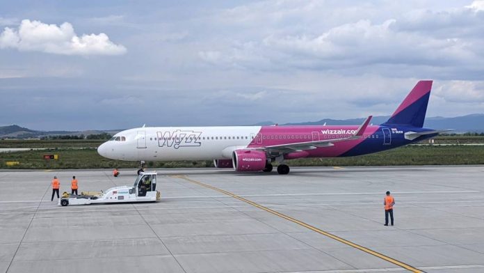 Primul zbor Brașov – Memmingen, operat de WizzAir, a decolat cu o întârziere de peste 6 ore