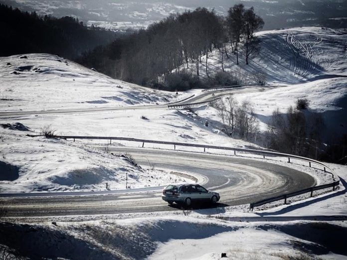 Transfăgărășanul și Transalpina sunt închise