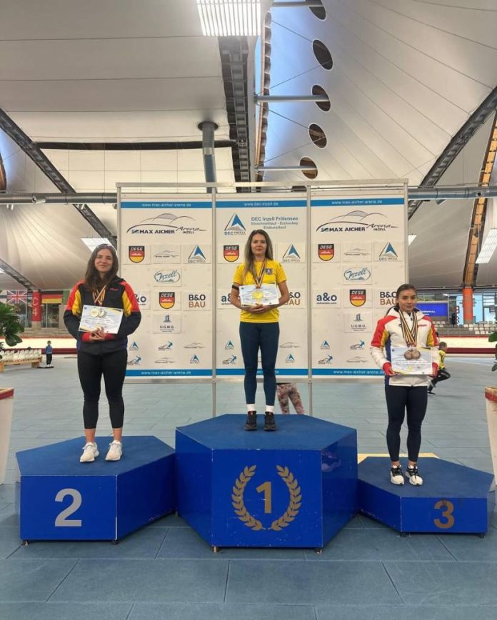 Patinaj viteză: Mihaela Hogaș, campioană naţională la sprint. Cosmin 