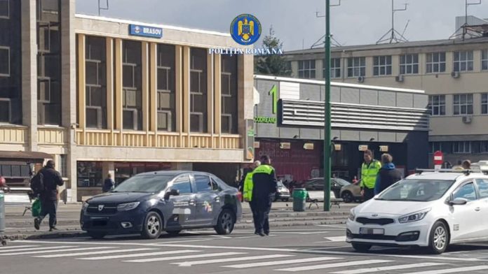 Controale ale polițiștilor de la Transporturi Brașov în trenuri și în stațiile CF