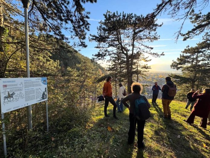Plimbare, trecut, prezent, lift pe plan înclinat: Un nou traseu, 
