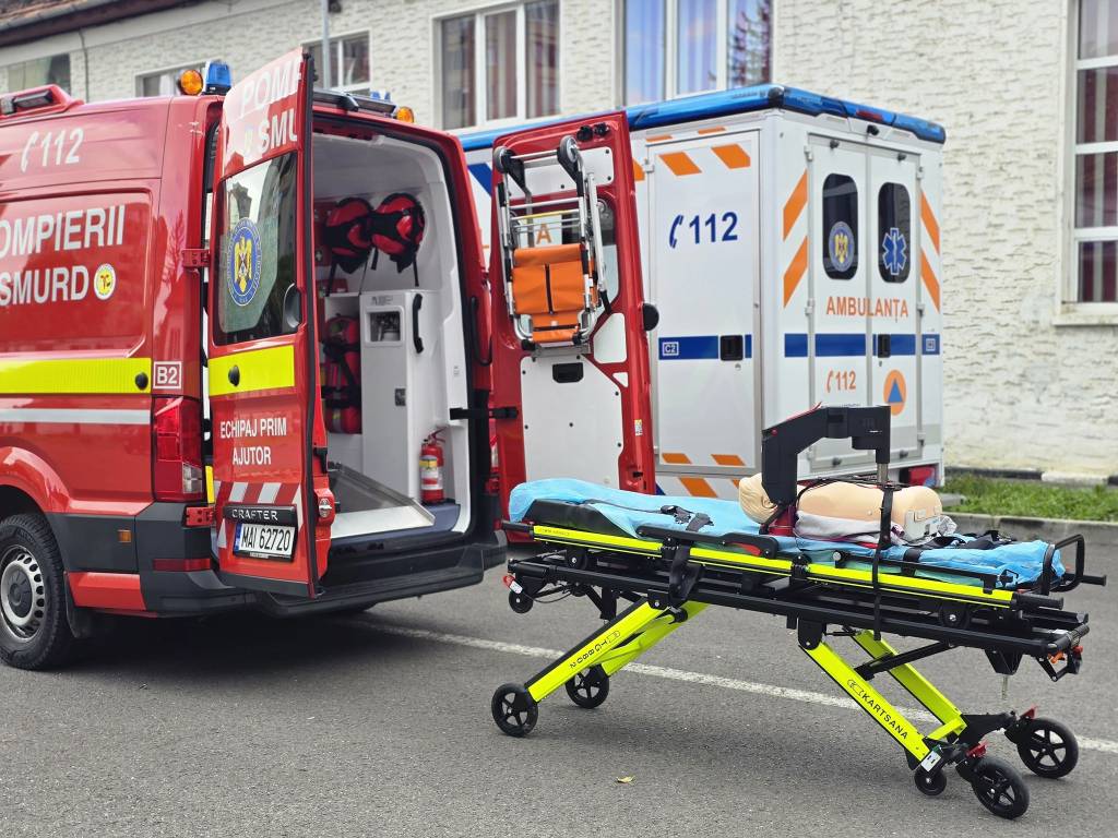 Ambulanțe moderne și spațioase, pregătite să răspundă oricărei urgențe, la Brașov