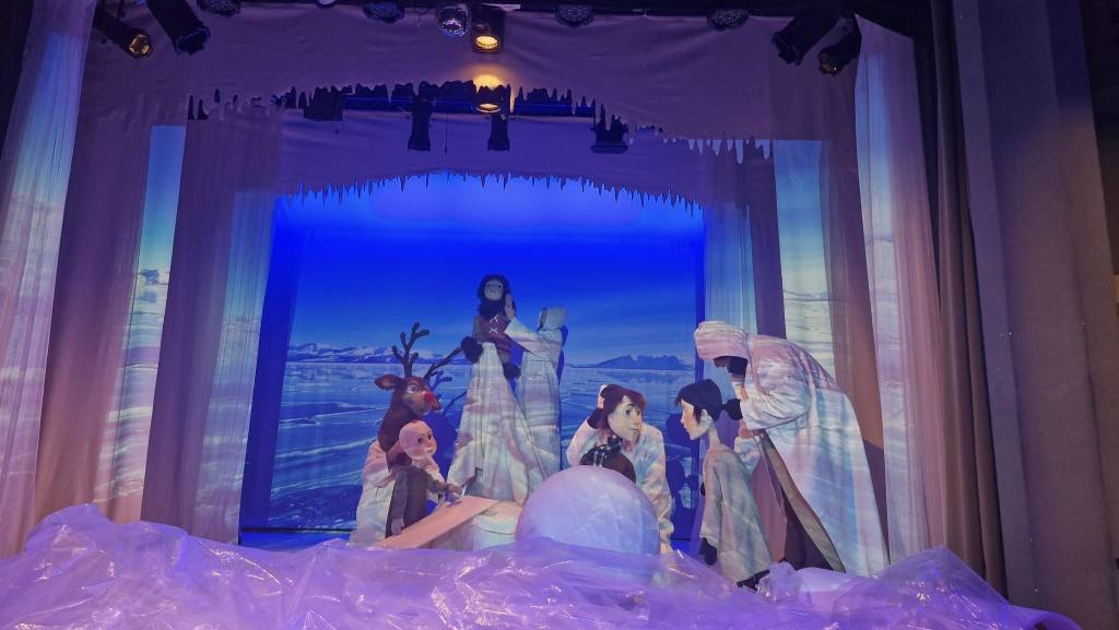 "Poveste de iarnă", premieră la Teatrul Arlechino 