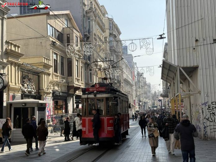 Doi români au fost răniți în piața Taksim din Istanbul, într-un atac armat cu pistolul 