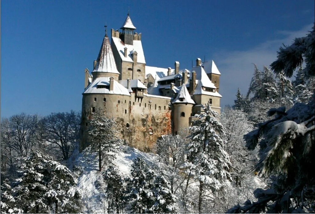 Istorie şi legendă: Bran, cel mai faimos castel din  România, împlinește 648 ani