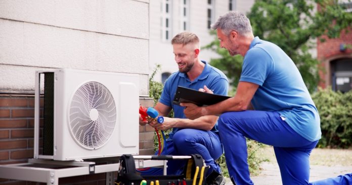 Un sistem de aer conditionat multisplit cu 2 unitati eficient energetic