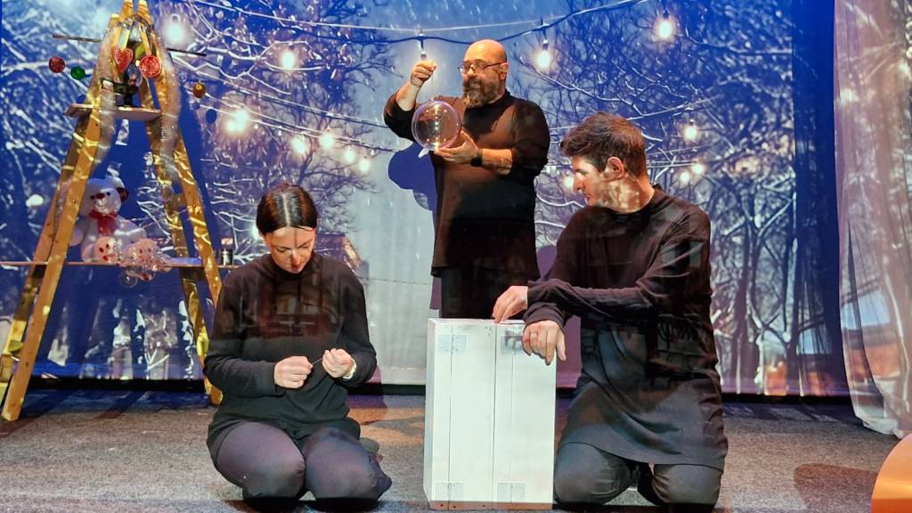 "Poveste de iarnă", premieră la Teatrul Arlechino 