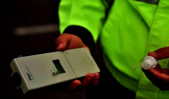 Conducători auto cercetați penal pentru că au condus fără permis, sub influența alcoolului. A fost găsit și un șofer care conducea un autoturism neînmatriculat