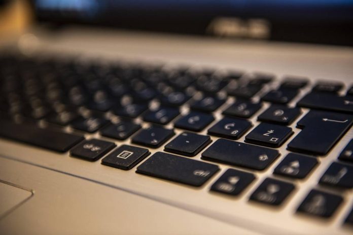Siguranța copiilor, responsabilitatea adulților! Cum îmi protejez copilul pe internet? Sfaturi de la polițiștii brașoveni