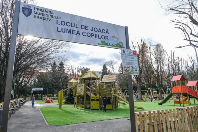Un nou loc de joacă, în Parcul Nicolae Titulescu