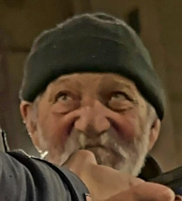 Un pensionar din Hălchiu, dat dispărut. Dacă îl vedeți, sunați la 112