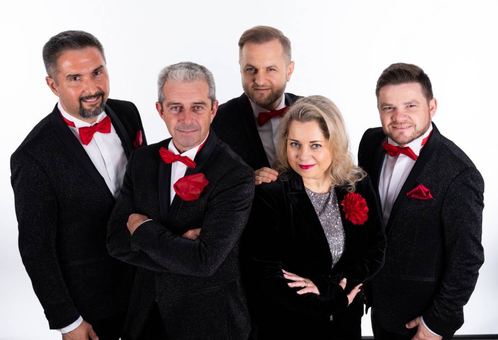 Concertul aniversar „Doar acasă-i Crăciun” al Cvintetului vocal ANATOLY, pe scena Operei Brașov