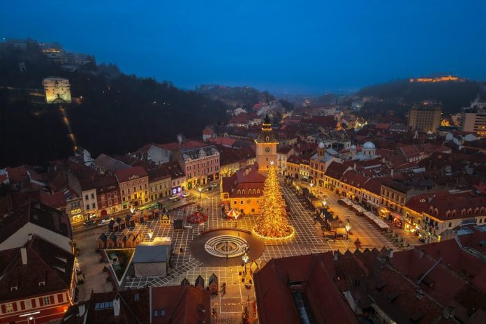 ,,Brașov, oraș din poveste” continuă în Piața Sfatului