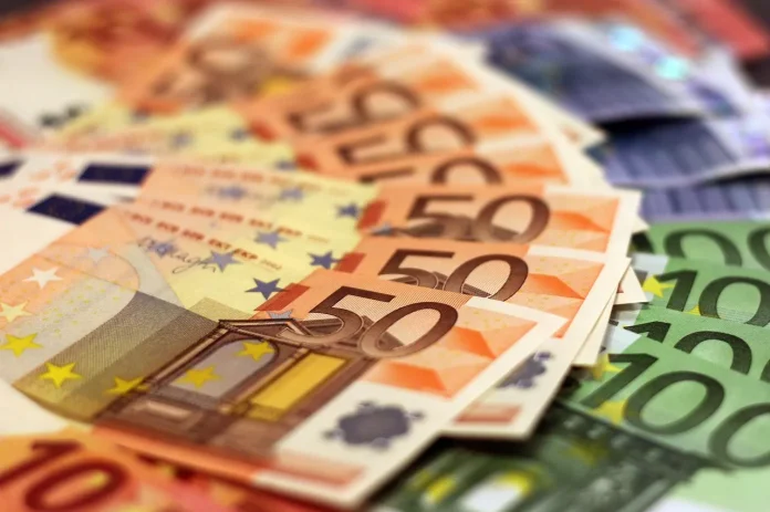 România trebuie să absoarbă 10 miliarde de euro din PNRR până în august 2026