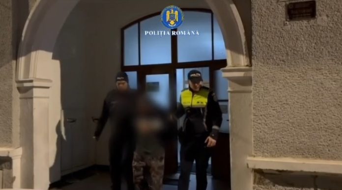 Bărbat reținut de polițiști pentru încălcarea unui ordin de protecție, apoi arestat preventiv pentru 30 de zile