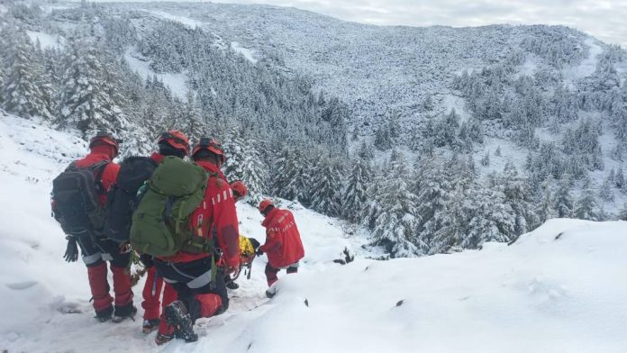 În ultimele ore, 26 apeluri, din care 10 pentru Brașov, prin care se solicita intervenția de urgență a salvamontiștilor