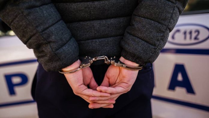 Bărbat arestat, după ce a provocat un incendiu și a agresat o enoriașă într-o biserică din Brașov