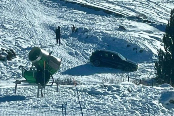 Turiști blocați pe o pârtie de schi după ce au urmat orbește indicațiile GPS