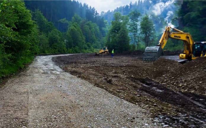 Drumul din Valea Doftanei se scumpește cu aproape 20 de milioane de lei. Investiția depășește 330 de milioane