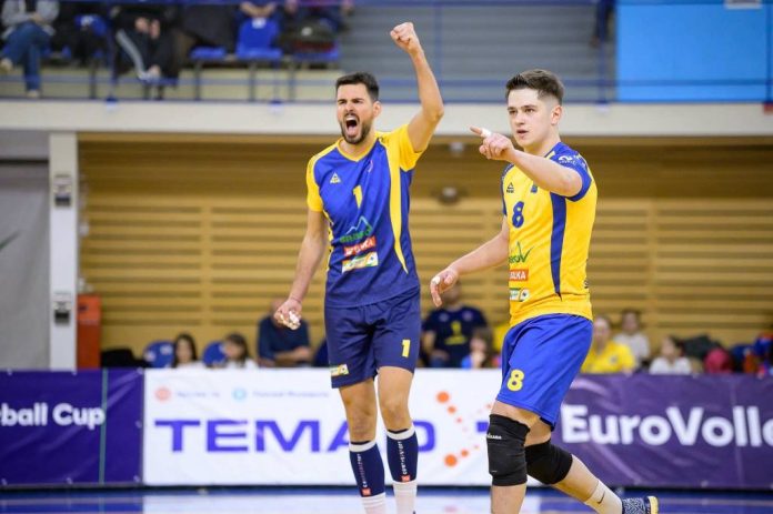 Volei masculin: Corona Brașov, dublă cu Știința Explorări Baia Mare
