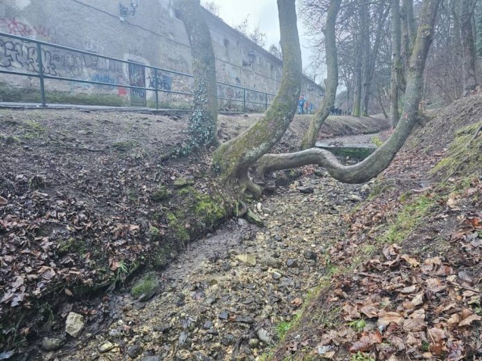 Pârâul Graft, deviat temporar din zona După Ziduri
