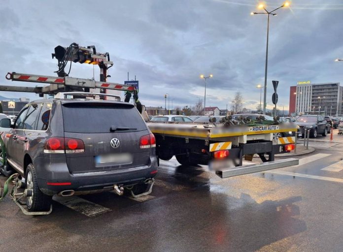37 vehicule parcate neregulamentar, ridicate la Brașov, zilele trecute