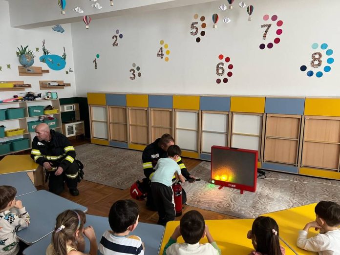 Exerciții de evacuare în unități de învățământ din județul Brașov