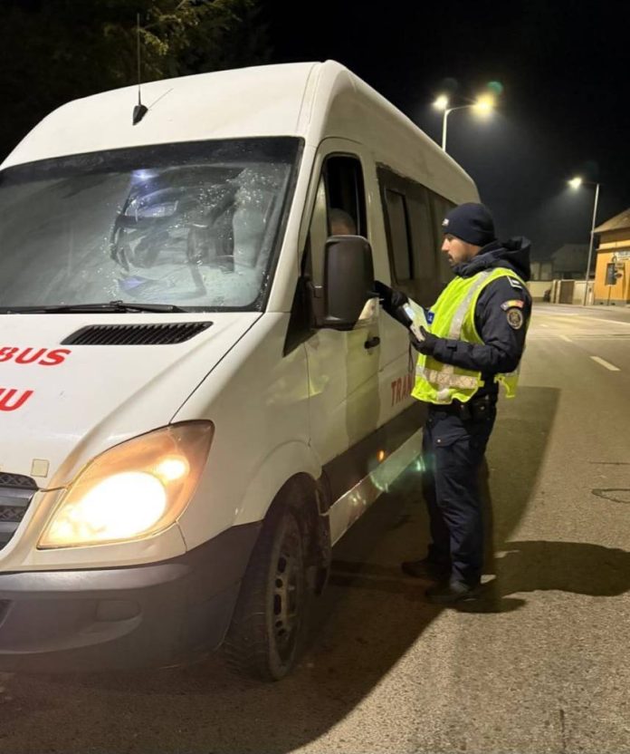 Acțiunea „TRUCK & BUS”, în județul Brașov: Sute de sancțiuni după ce transportatori de mărfuri și persoane au fost verificați de polițiști