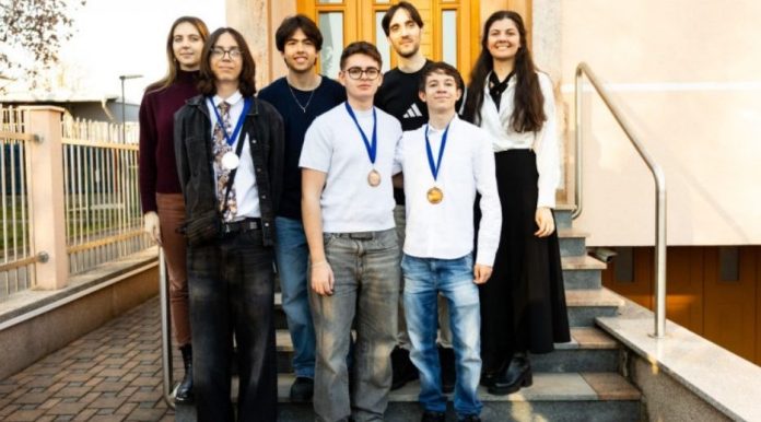 Un șagunist, printre medaliații români la Olimpiada Internațională de Inteligență Artificială