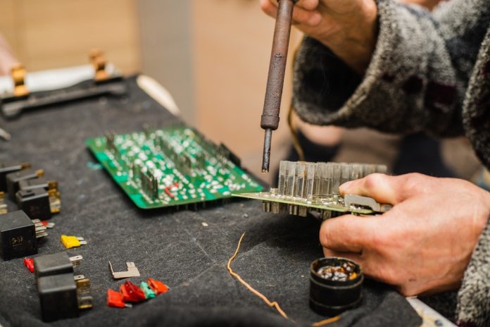 (P) Cum să alegi cele mai potrivite siguranțe fuzibile pentru proiectele tale de bricolaj