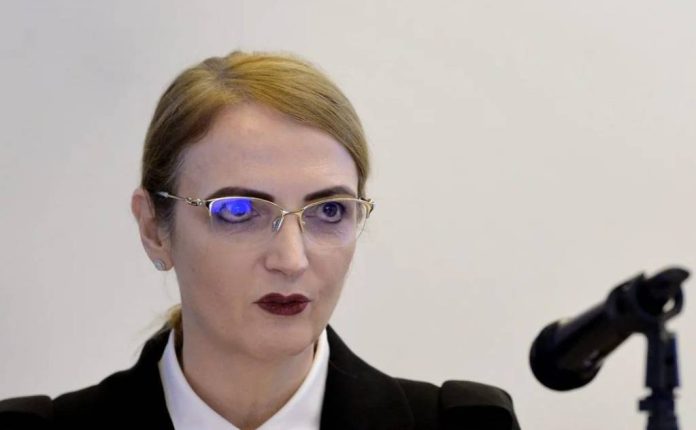 Sună Lia: După ce CCR a trecut legea care taie din pensiile magistraților, președinta Înaltei Curți de Casație și Justiție vrea să se plângă la UE