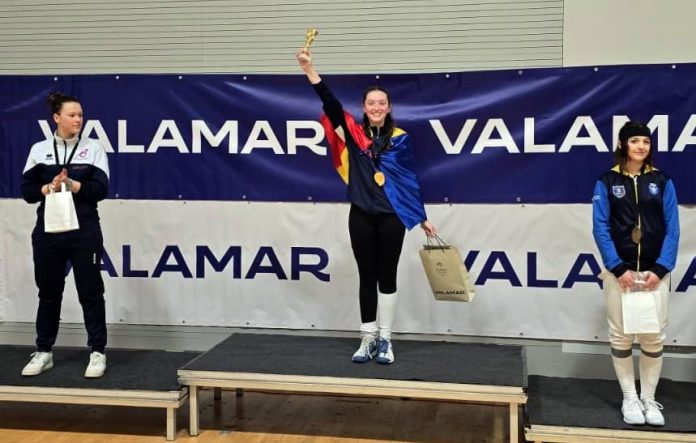 Scrimă: Ilinca Marinescu (Steaua Brașov), medaliată în Croația