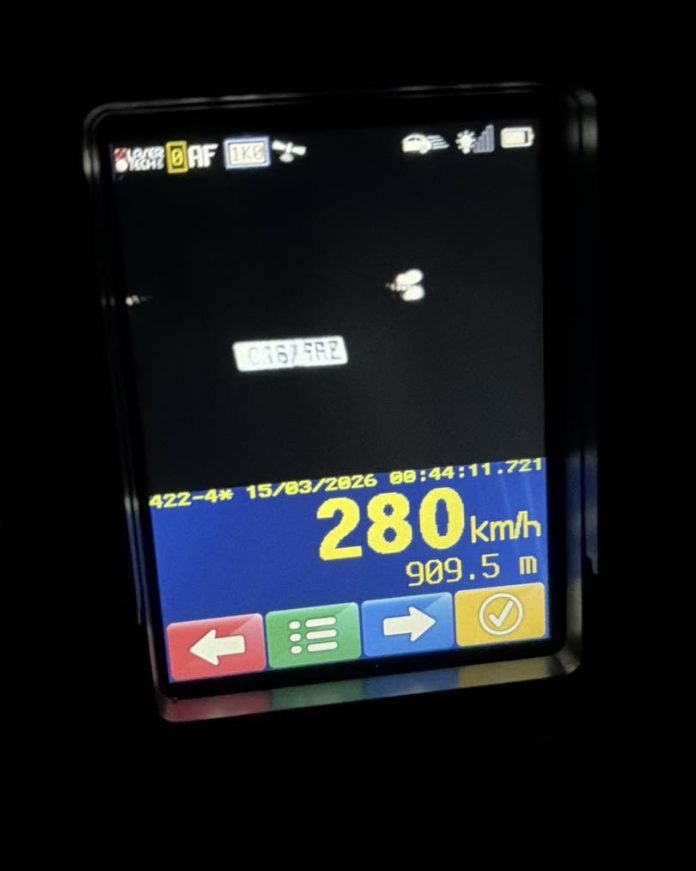 Șofer prins cu 280 km/h pe Autostrada A3, noaptea
