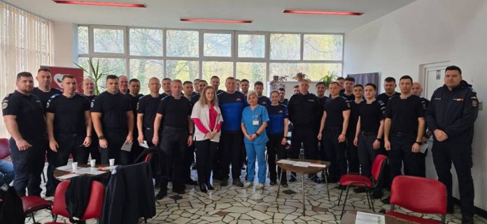 Peste 100 de jandarmi din Brașov donează sânge, în cadrul Campaniei 