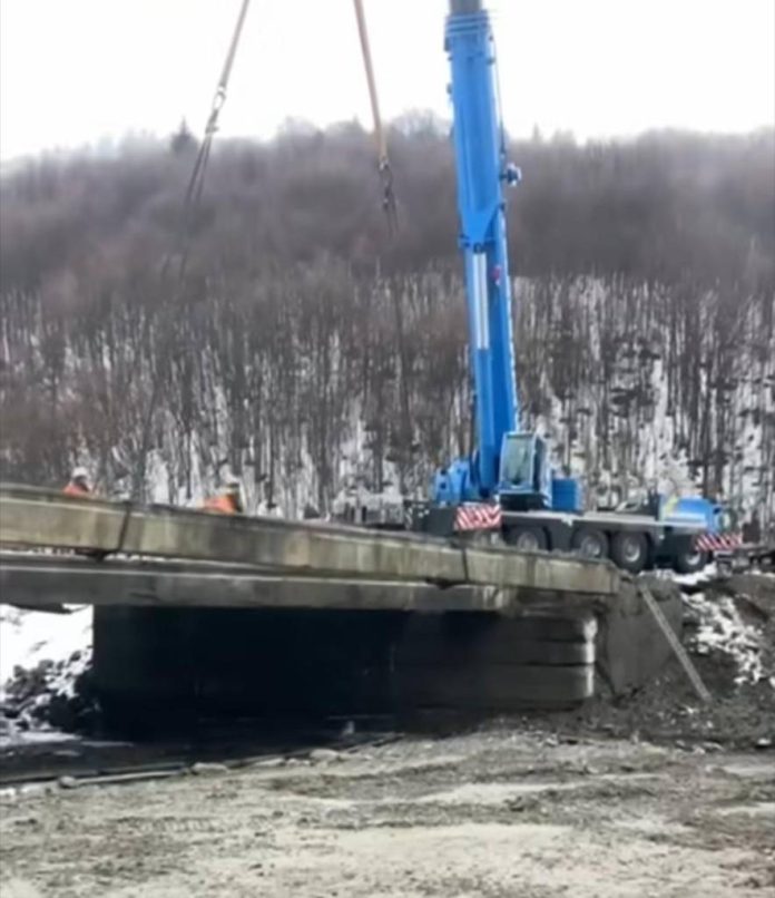 Vechiul pod de pe DN1A dintre Săcele și Cheia a fost demolat