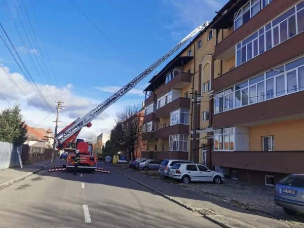 Cine plătește reparațiile la acoperiș sau terasă într-un bloc și cum se calculează suma