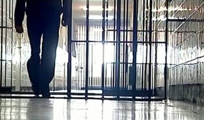 A ajuns la închisoare pentru că a condus fără permis. Pedeapsa: un an