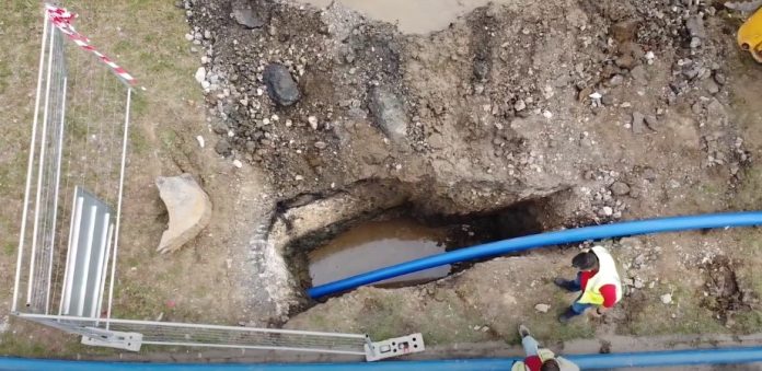 Lucrări de extindere a rețelei de apă, în zona străzii Stadionului (VIDEO)