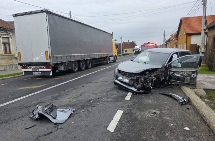 UPDATE. Accident între o autocisternă și un autoturism, pe DN 1, la Vlădeni