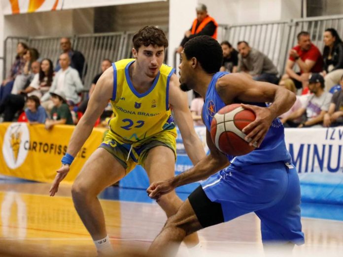 Baschet: Corona Brașov a pierdut și al doilea meci cu Steaua din play-out-ul LNBM