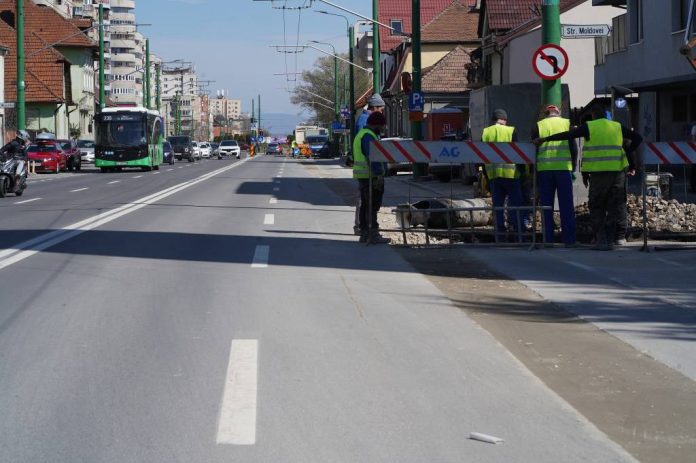 Lucrările la rețeaua de apă de pe strada 13 Decembrie, aproape finalizate