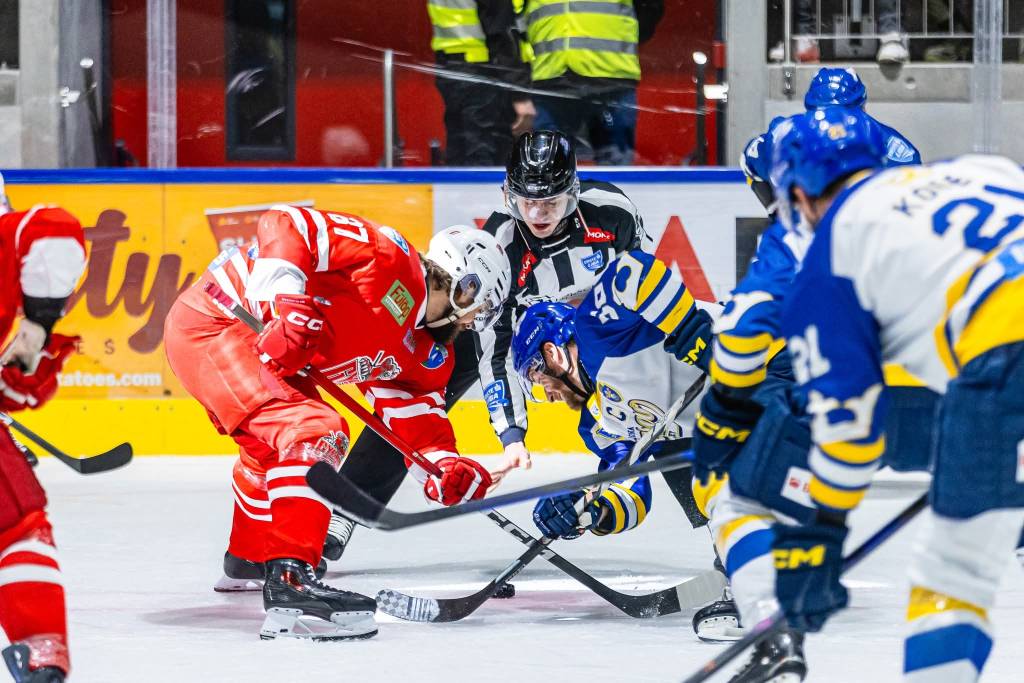 Poza pentru articolul Hochei: ACSH Gheorgheni conduce Corona Brașov cu 3-1 la general, în finala Erste Liga