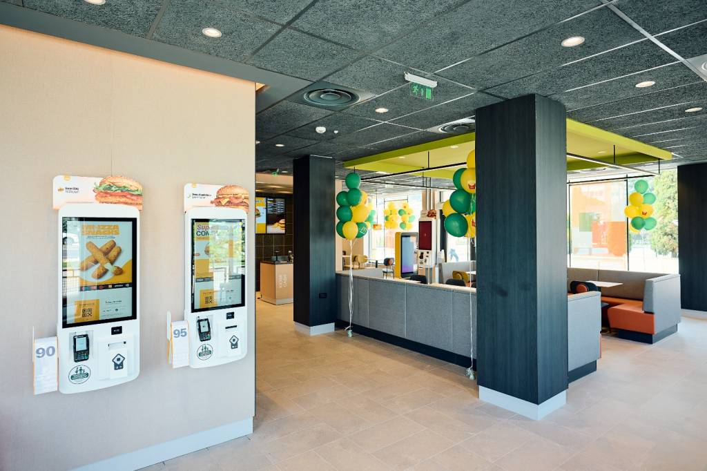 McDonald's redeschide restaurantul Drive-Thru din Brașov după o investiție de aproximativ 6 milioane de lei